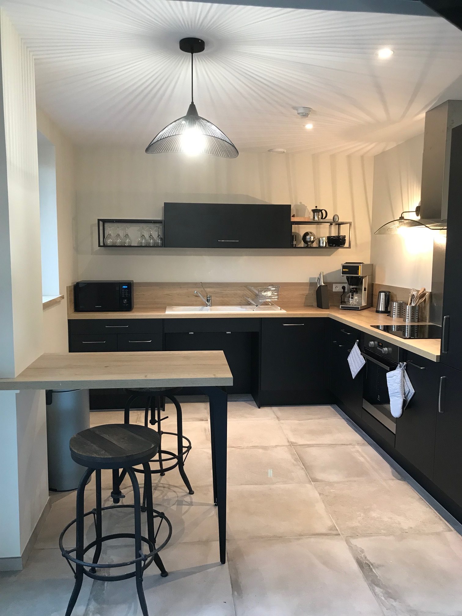 IMG_cuisine lodge domaine de meaucéjpg